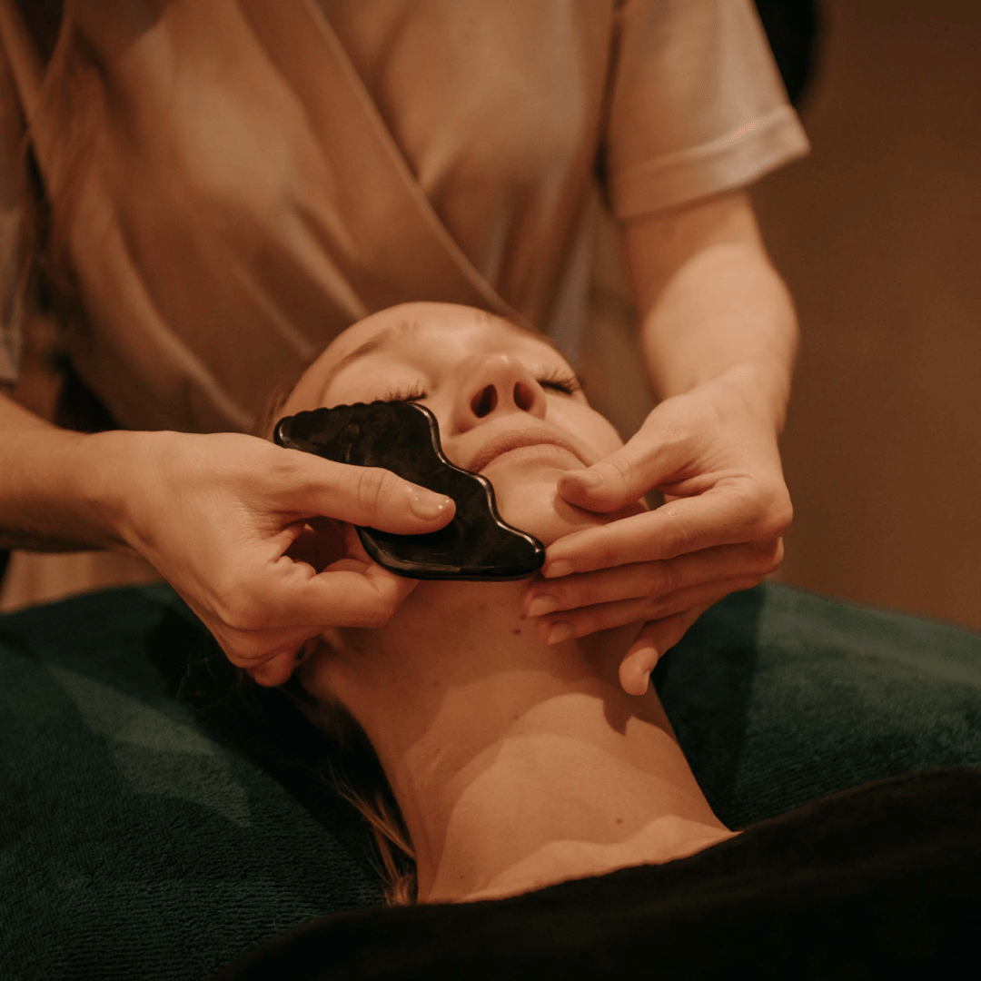 Massage Traditionnel aux Gua Sha - Massage image