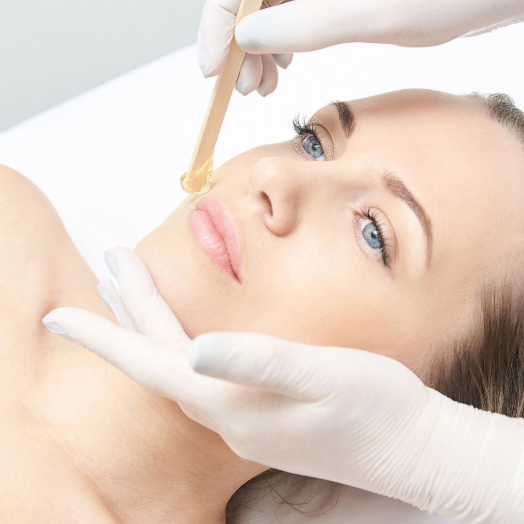 Epilation lèvre + menton image