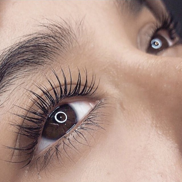Teinture des Cils image