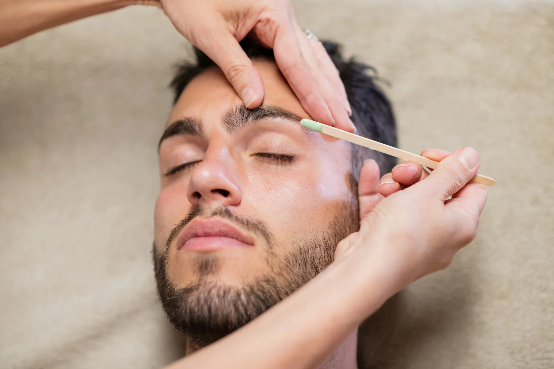 Homme sourcils image