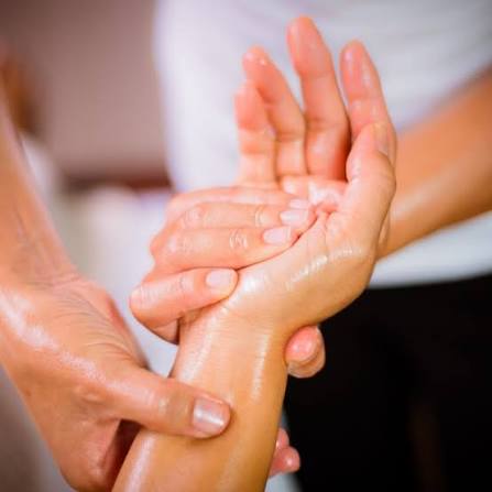 Massage des mains image