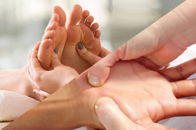 Massage des mains & des pieds image