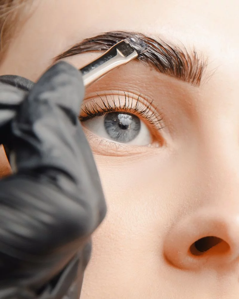 Teinture sourcils image