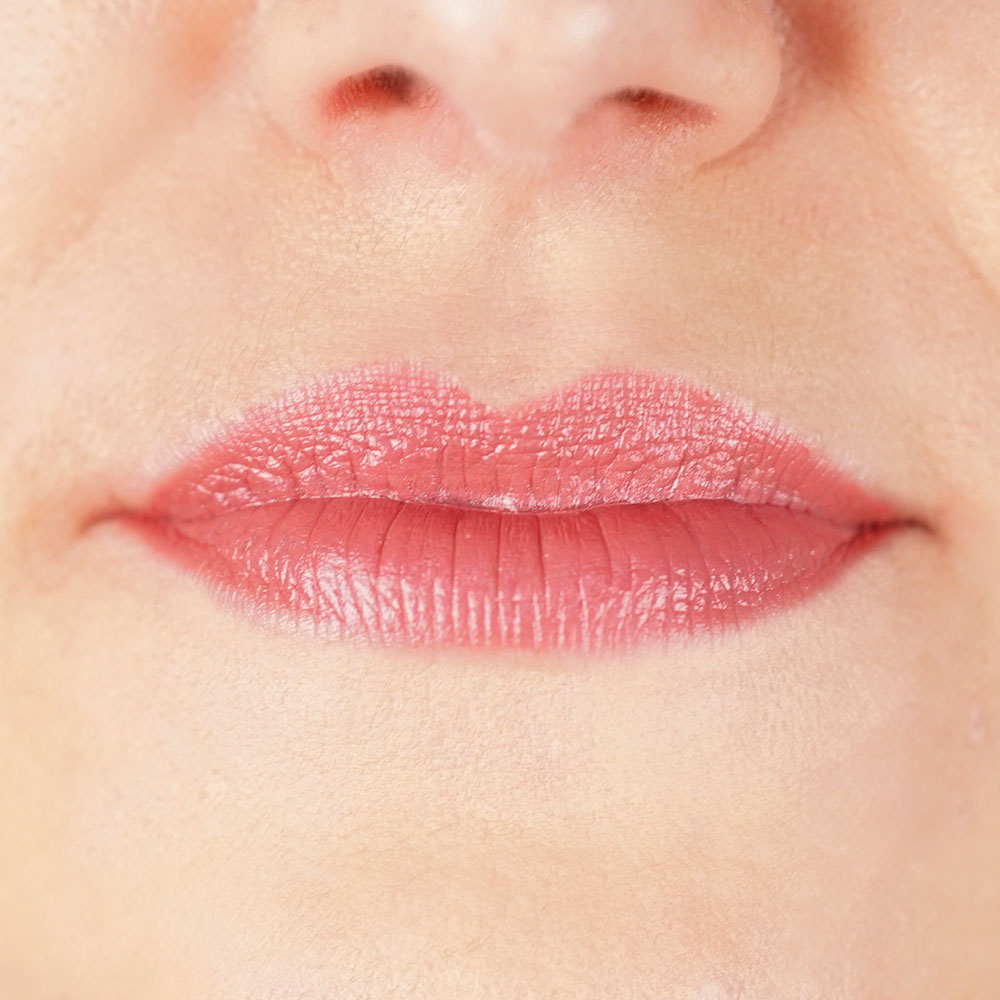 Rouge à lèvres Classic 470 Violine satiné * image