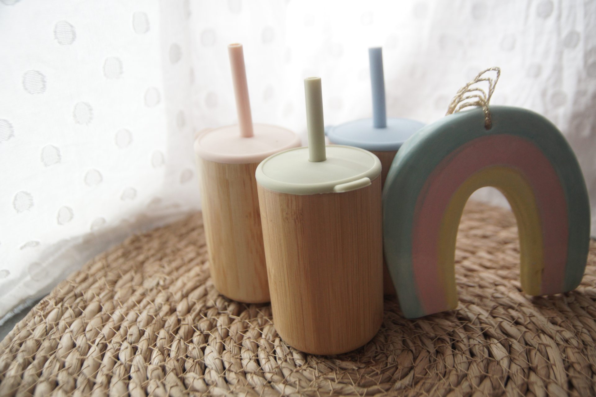 Verre en bambou avec couvercle et paille en silicone image