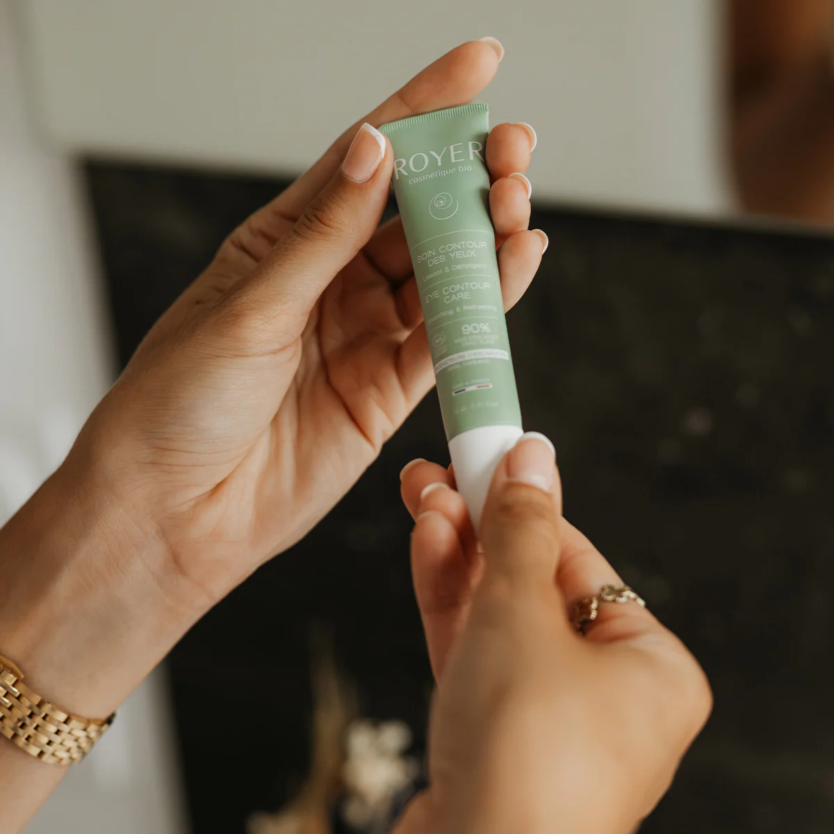 Soin contour des yeux à la bave d'escargot-Royer image