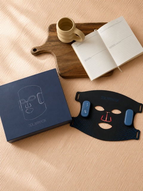 Masque facial de luminothérapie LED