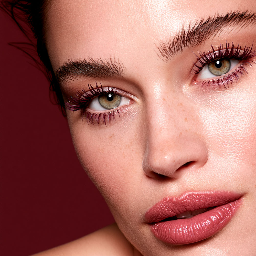 Les Mascaras Colorés: prune couture image